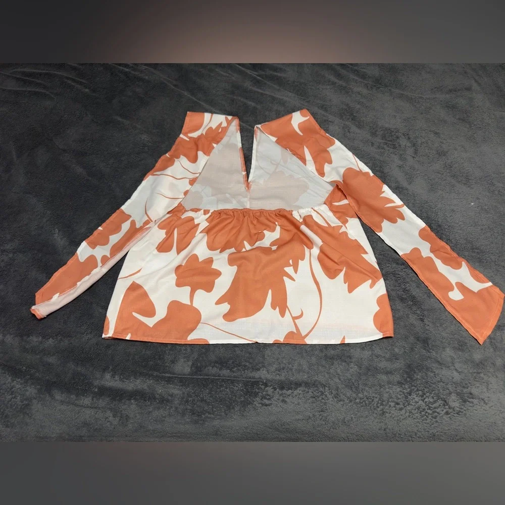 Elegant Floral Orange and White open back top - Picture 4 of 6